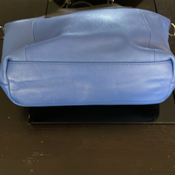 Furla Handbag/ missing long strap. Good condition - Picture 2 of 3